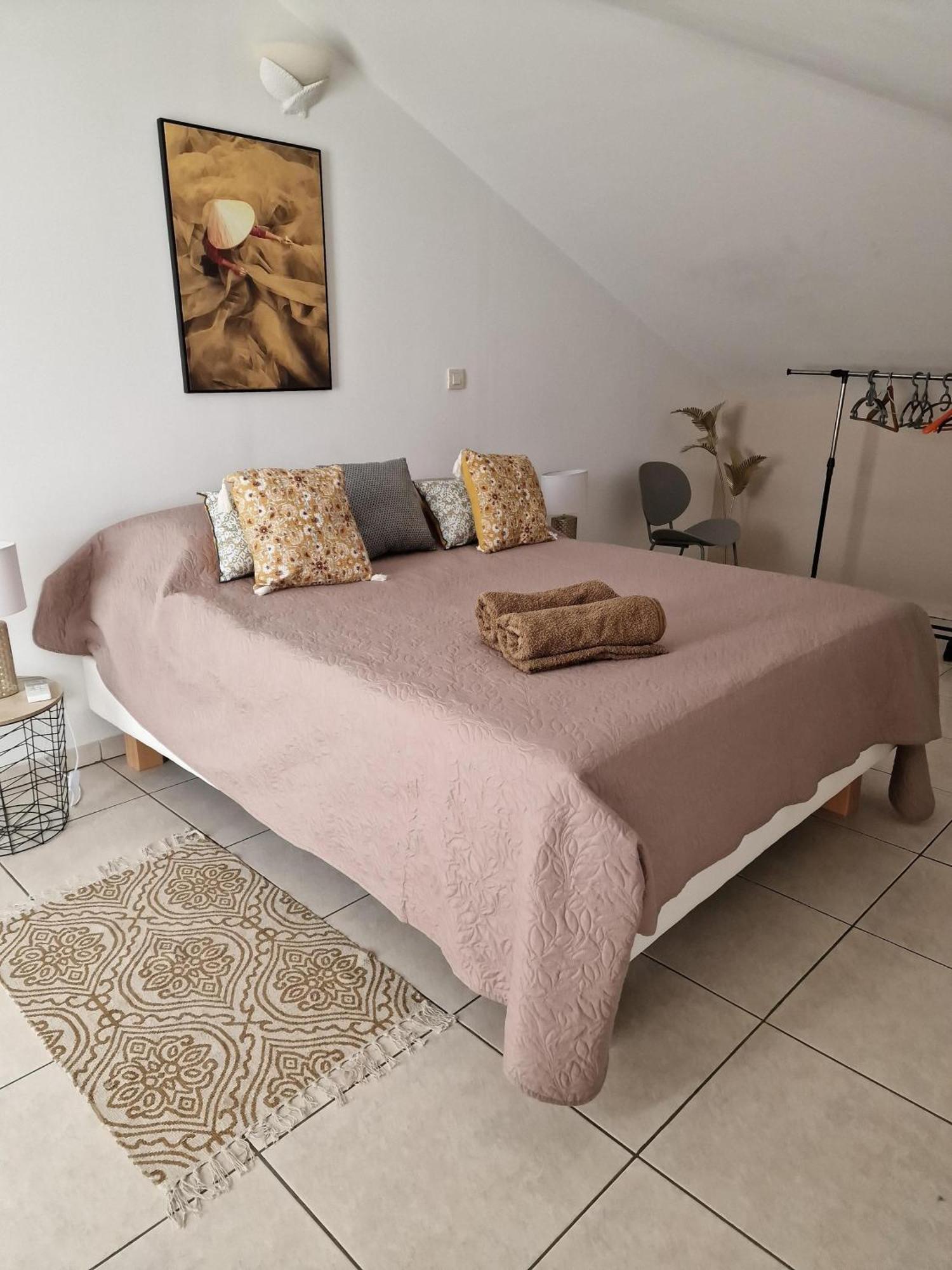 Appartement Villa Sur Le Toit, Vue Mer Saint-Gilles-les Bains Eksteriør billede