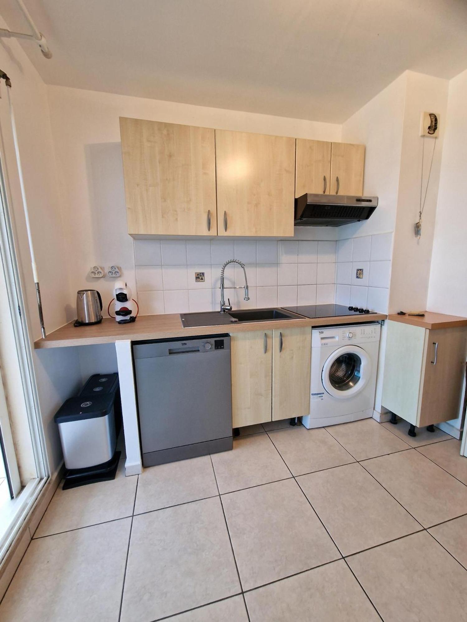 Appartement Villa Sur Le Toit, Vue Mer Saint-Gilles-les Bains Eksteriør billede
