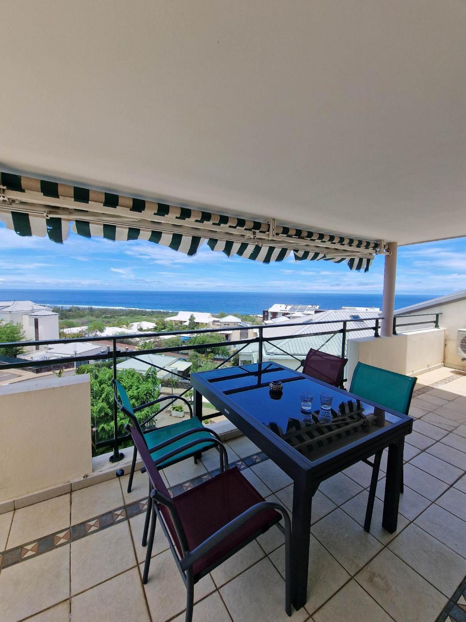 Appartement Villa Sur Le Toit, Vue Mer Saint-Gilles-les Bains Eksteriør billede